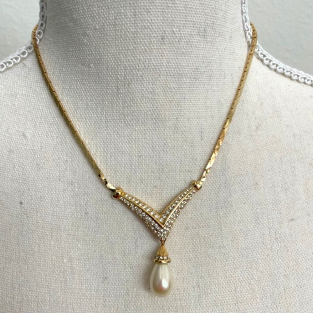 Vintage Christian Dior Faux Pearl Drop& Rhinestone Gold Plate Statement Necklace